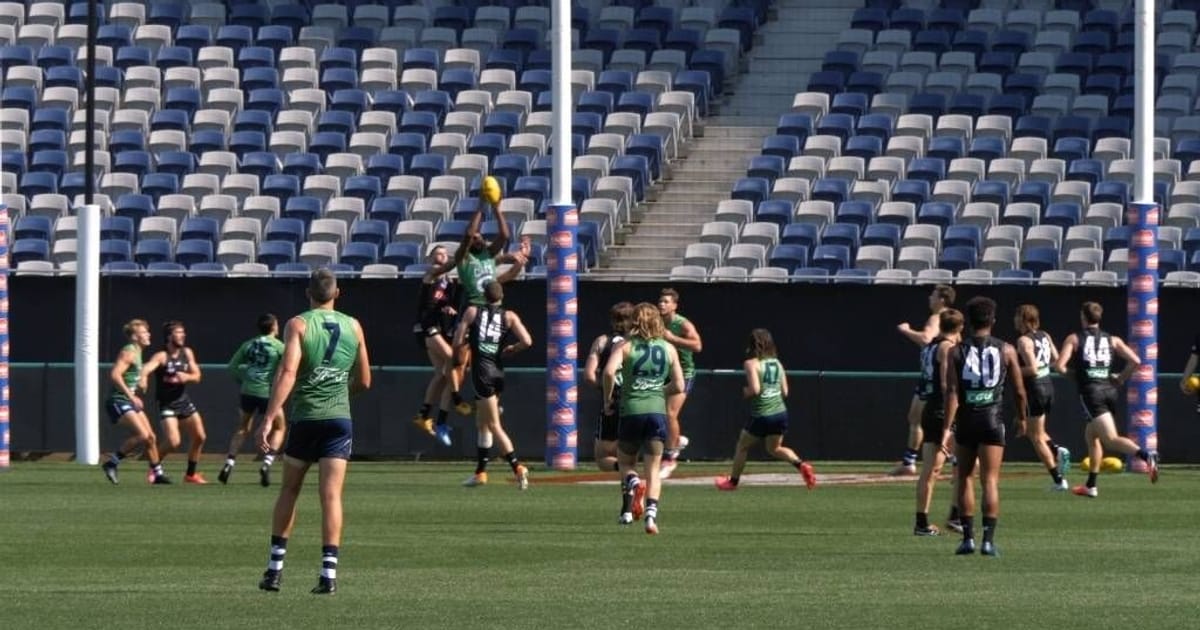 Geelong & Collingwood Training Highlights Geelong & Collingwood Training Highlights