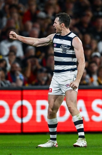 AFL 2025 Round 05 - Adelaide v Geelong