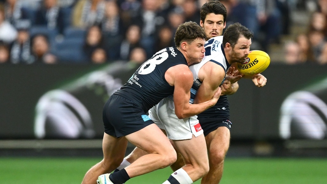 The First Look: A Blue and White Battle at the 'G