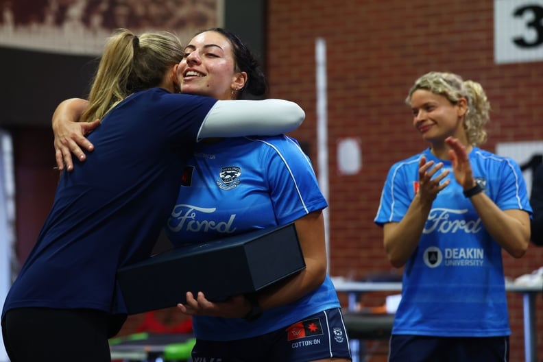 AFLW 2025 Round 04 - Essendon v Geelong